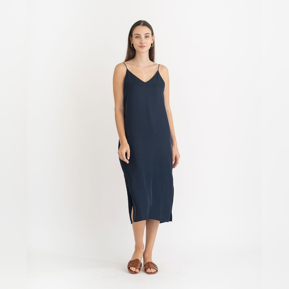Grana Silk V Neck Slip Dress In Navy Size S